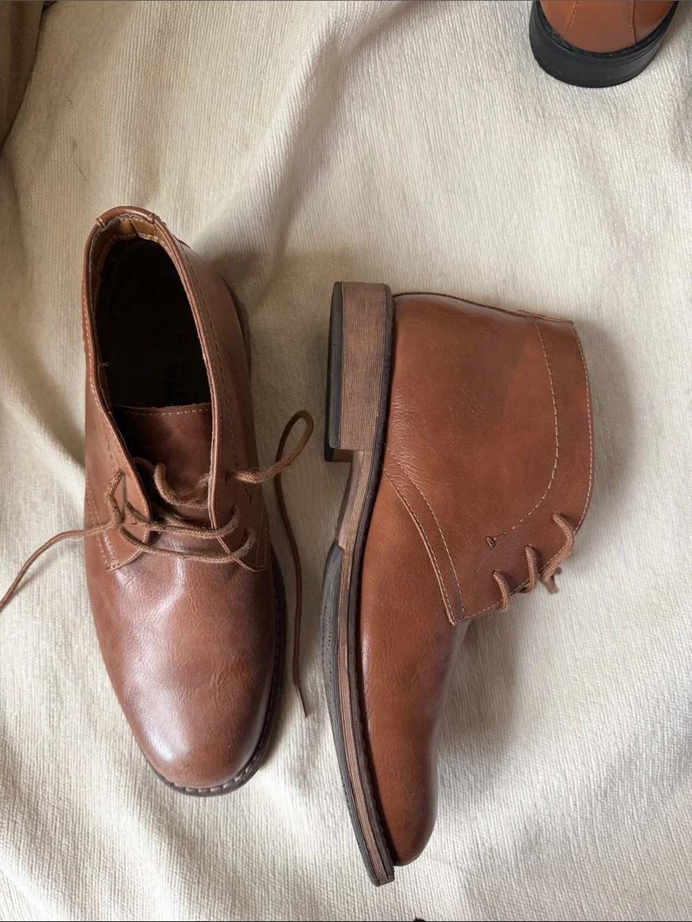 Sonoma Brown Leather Chukka Boots - Lace-Up Casual